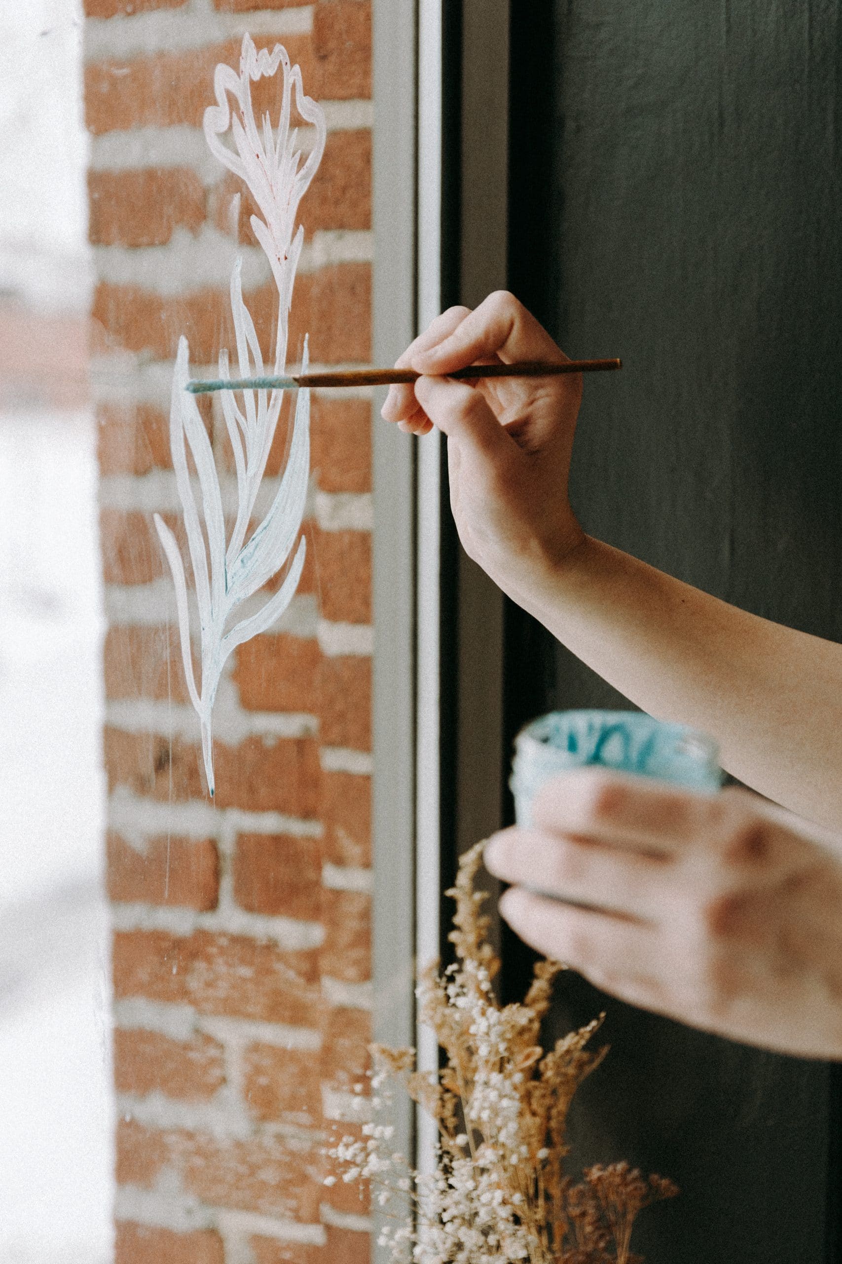 DIY Noël : Recette de la peinture naturelle pour décorer les fenêtres